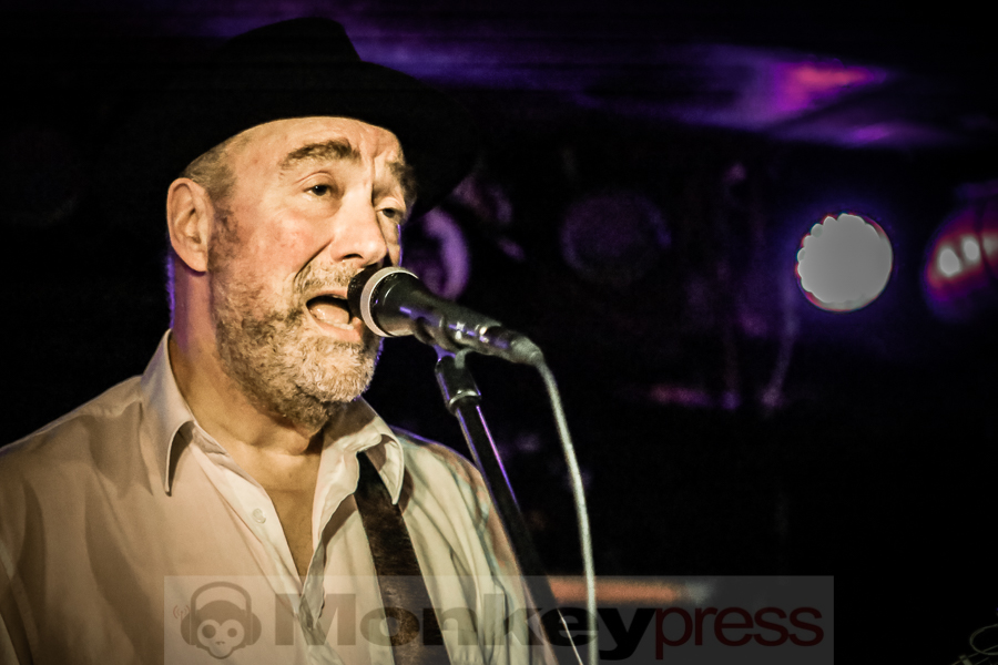 FOTOS: Fischer-Z FOTOS: Fischer-Z