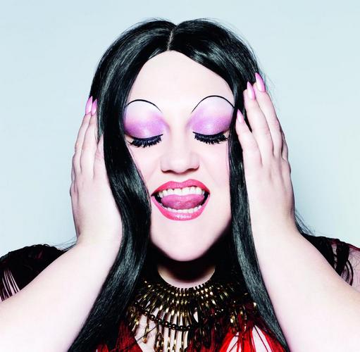 Discokugel BETH DITTO tourt durch Deutschland