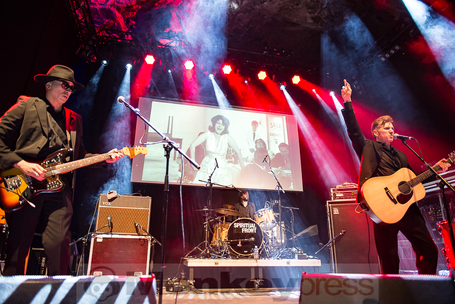 Amour Braque – SPIRITUAL FRONT geben Einstand bei Prophecy Productions Amour Braque – SPIRITUAL FRONT geben Einstand bei Prophecy Productions