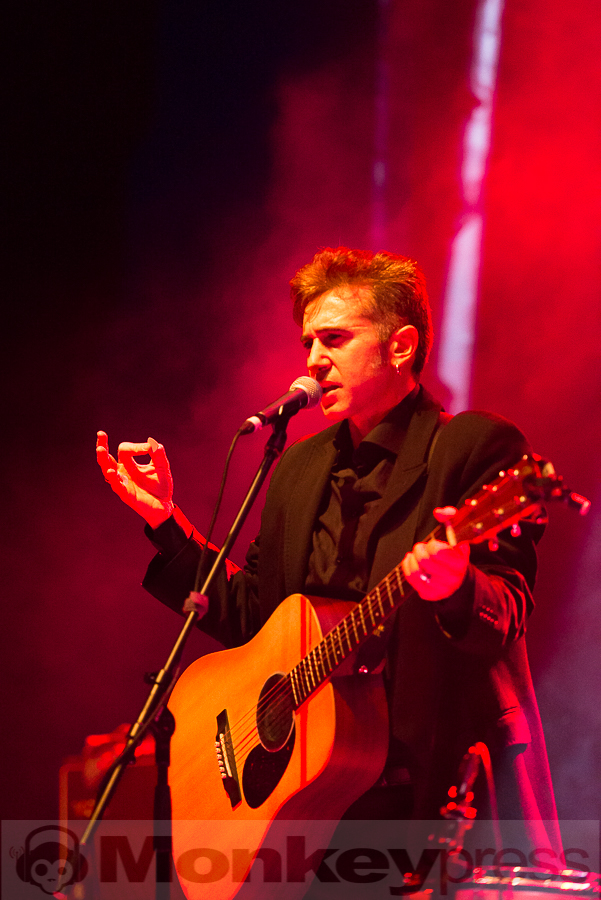 SPIRITUAL FRONT © Thomas Papenbreer