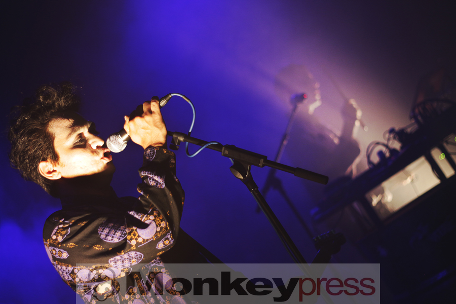 Fotos: SHE PAST AWAY & HOLYGRAM