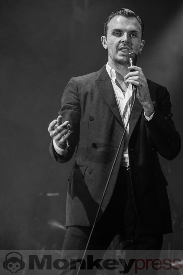 Hurts, © Angela Trabert