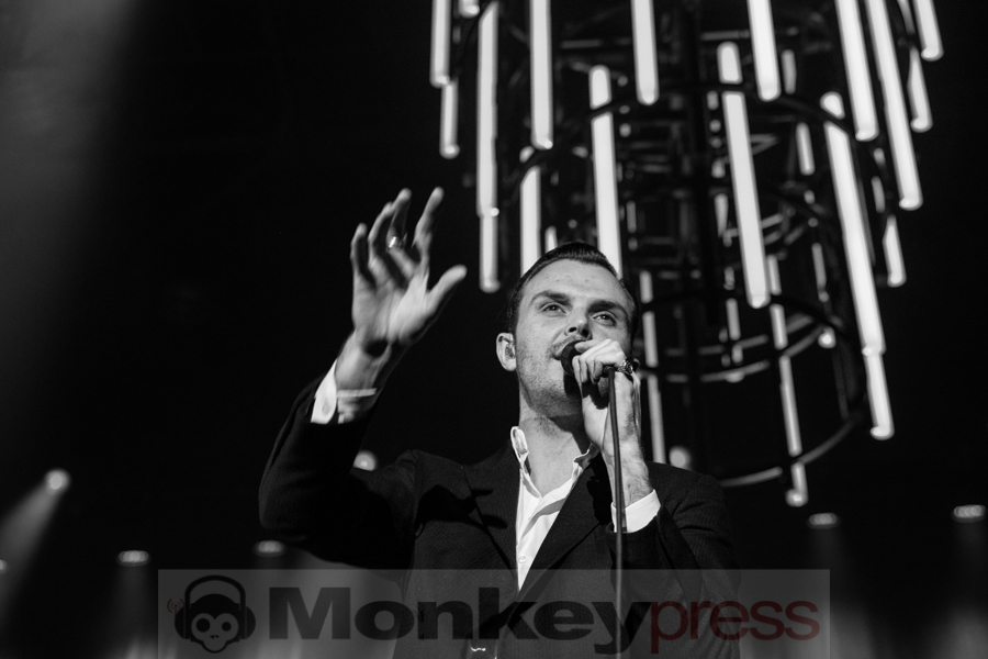 Hurts, © Angela Trabert