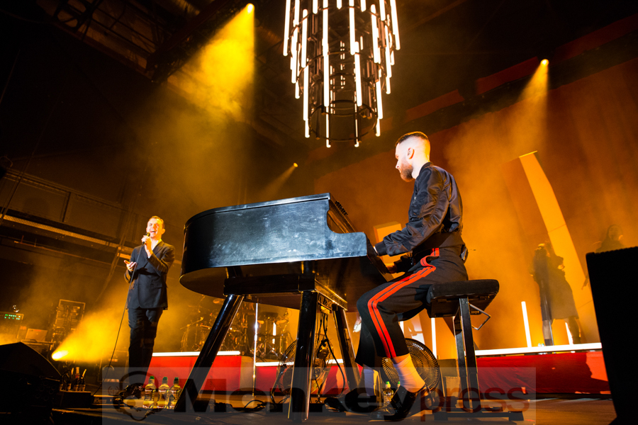 Hurts, © Angela Trabert