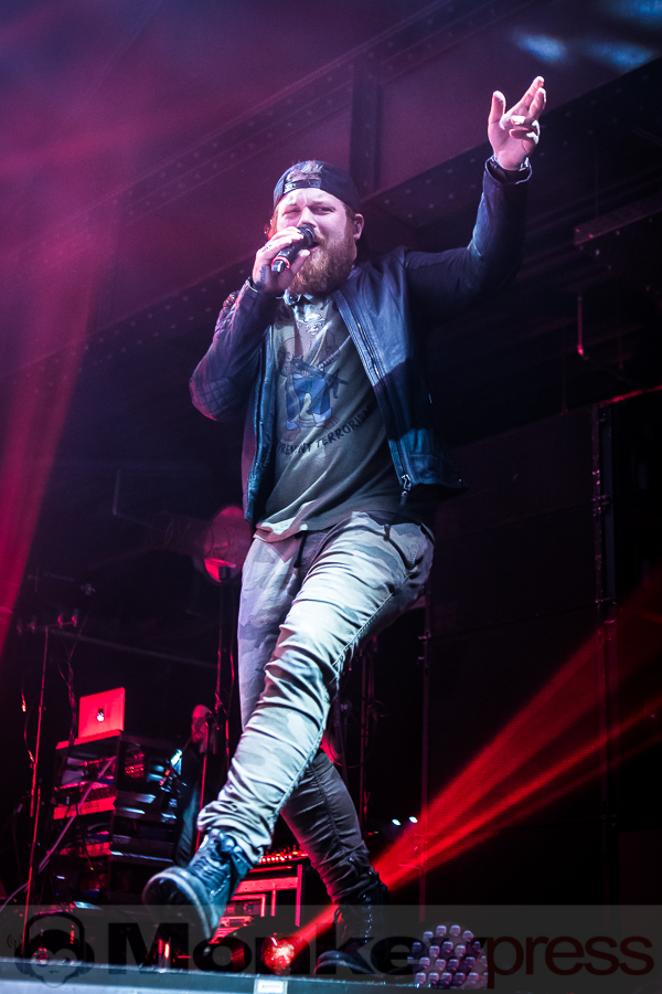 Asking Alexandria © Michael Gamon