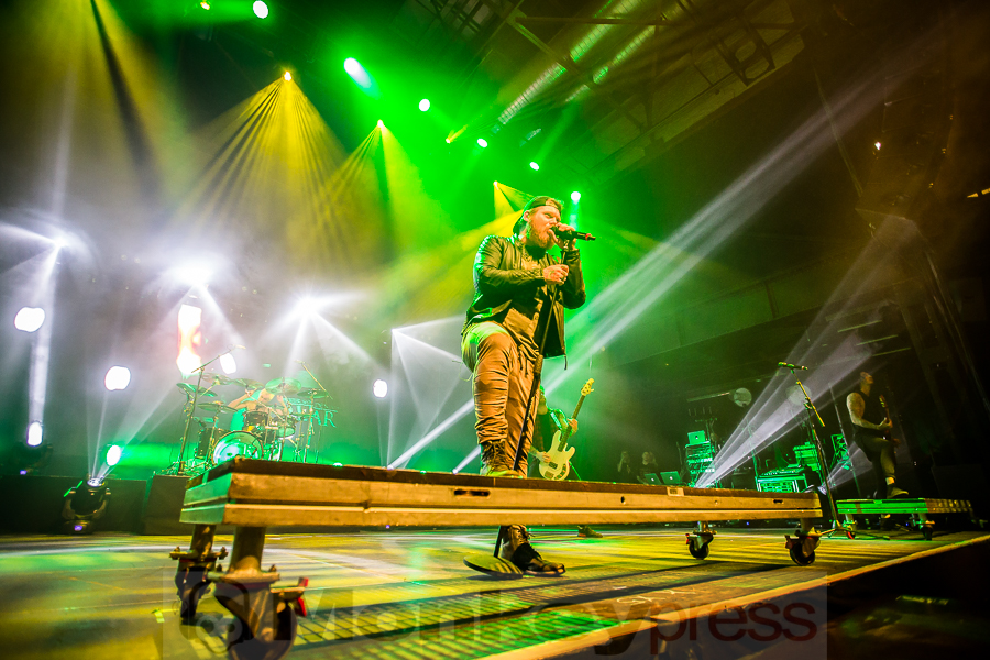Asking Alexandria © Michael Gamon