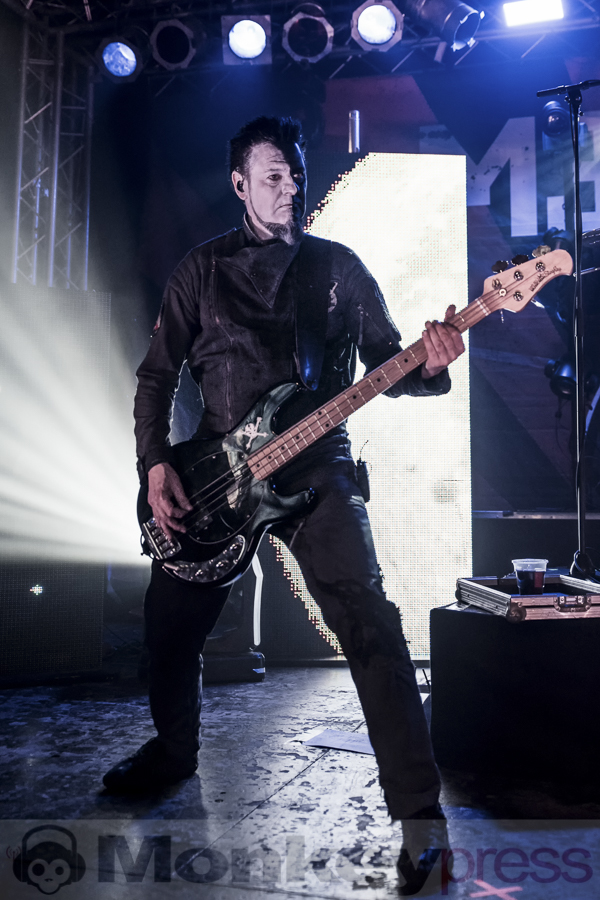 Megaherz © Jana Breternitz