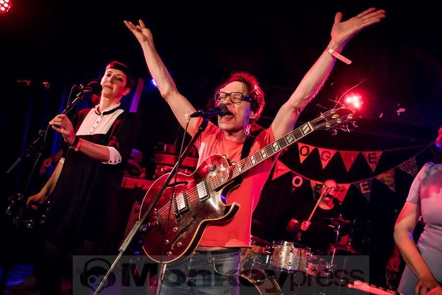 Throw That Beat In The Garbagecan © Michael Gamon