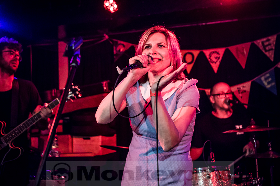 Throw That Beat In The Garbagecan © Michael Gamon