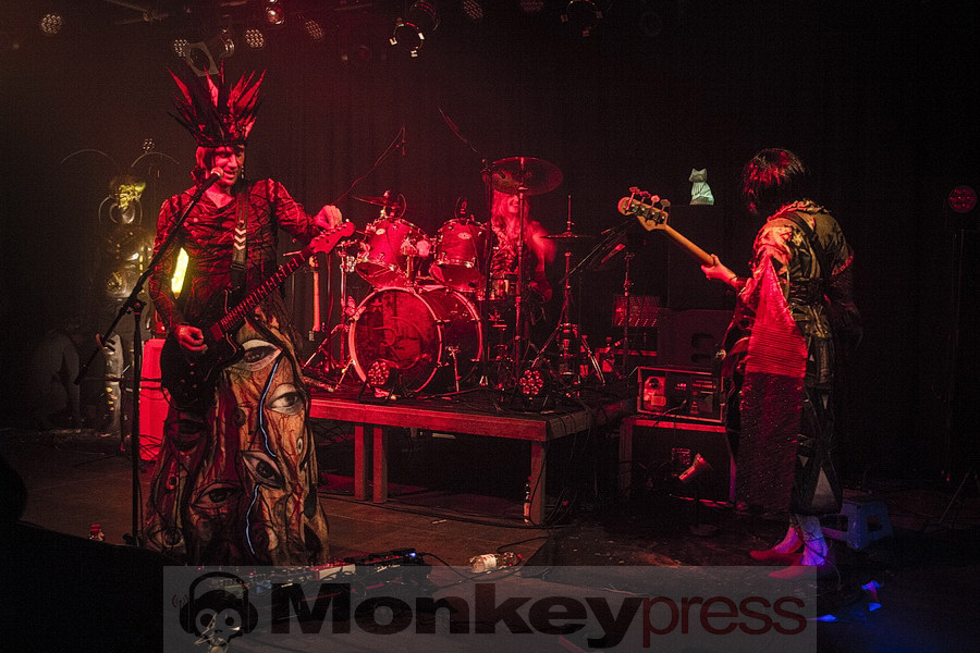 Fotos: THE RED PAINTINGS
