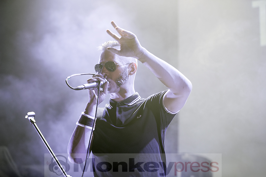 Tension Control ©Marcus Nathofer