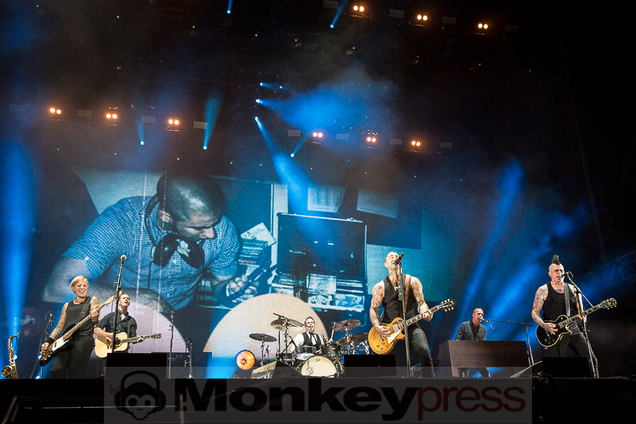 Broilers, (c) Alexander Jung