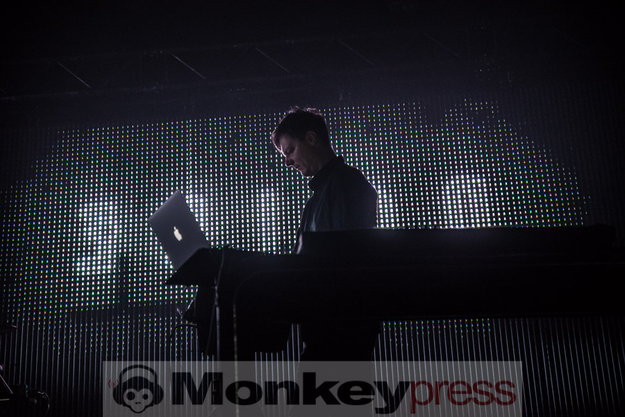 VNV Nation, © Cynthia Theisinger