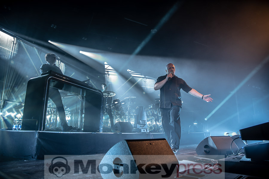 VNV Nation, © Cynthia Theisinger