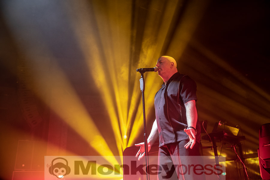 VNV Nation, © Cynthia Theisinger