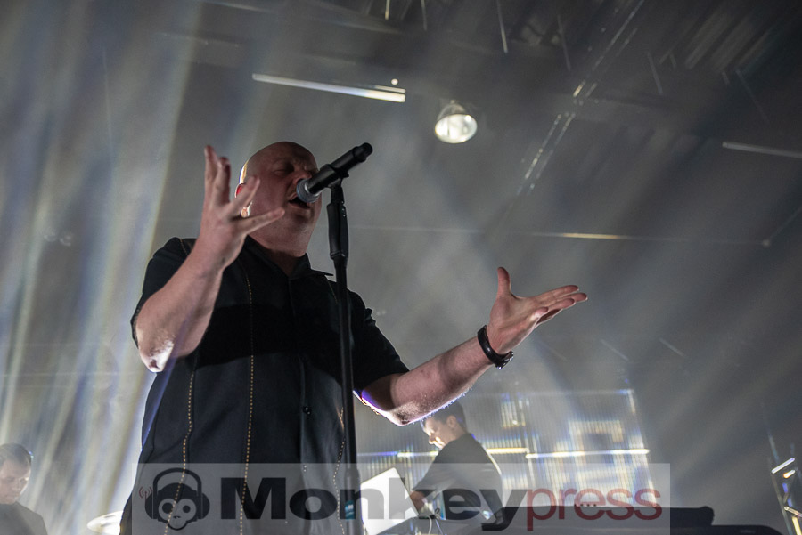 VNV Nation, © Cynthia Theisinger