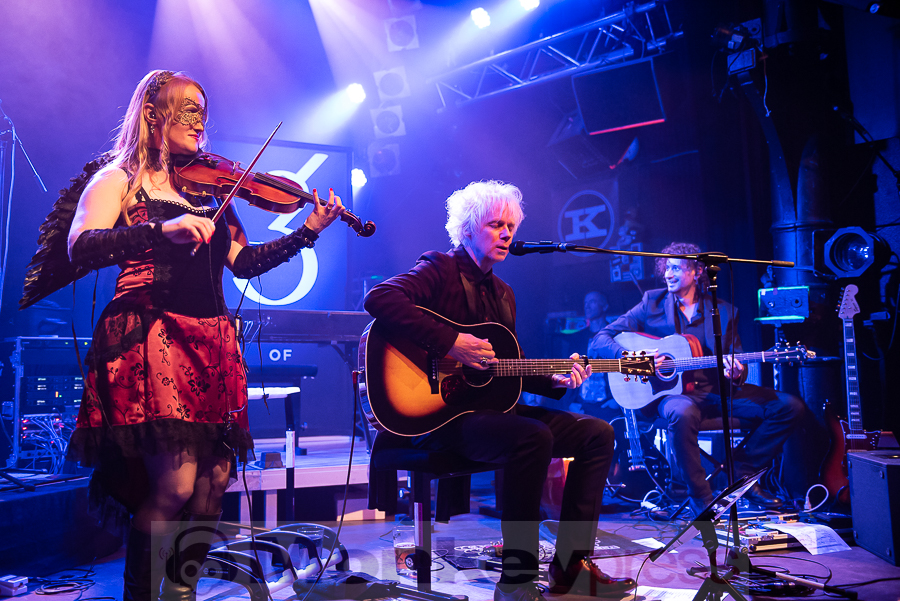 THE BEAUTY OF GEMINA @ Thomas Papenbreer