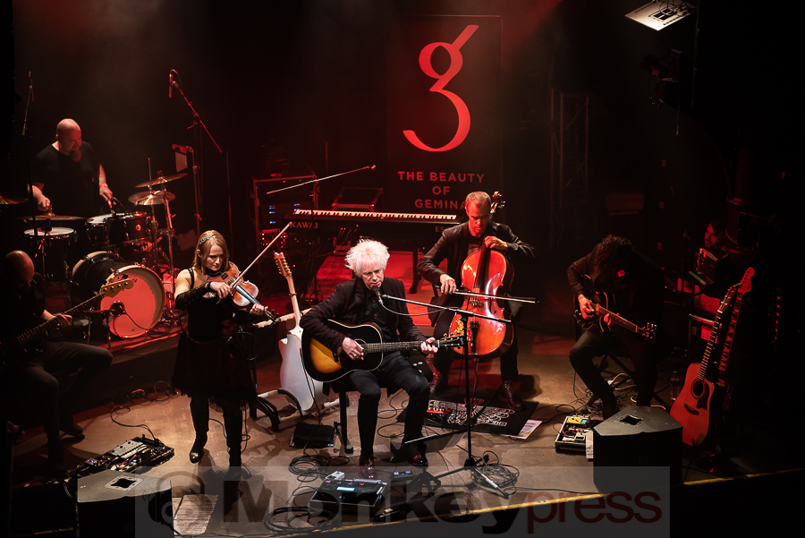 THE BEAUTY OF GEMINA @ Thomas Papenbreer