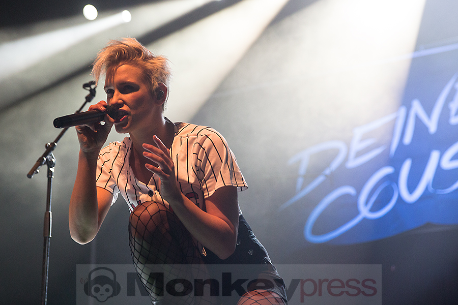 Deine Cousine © Marcus Nathofer