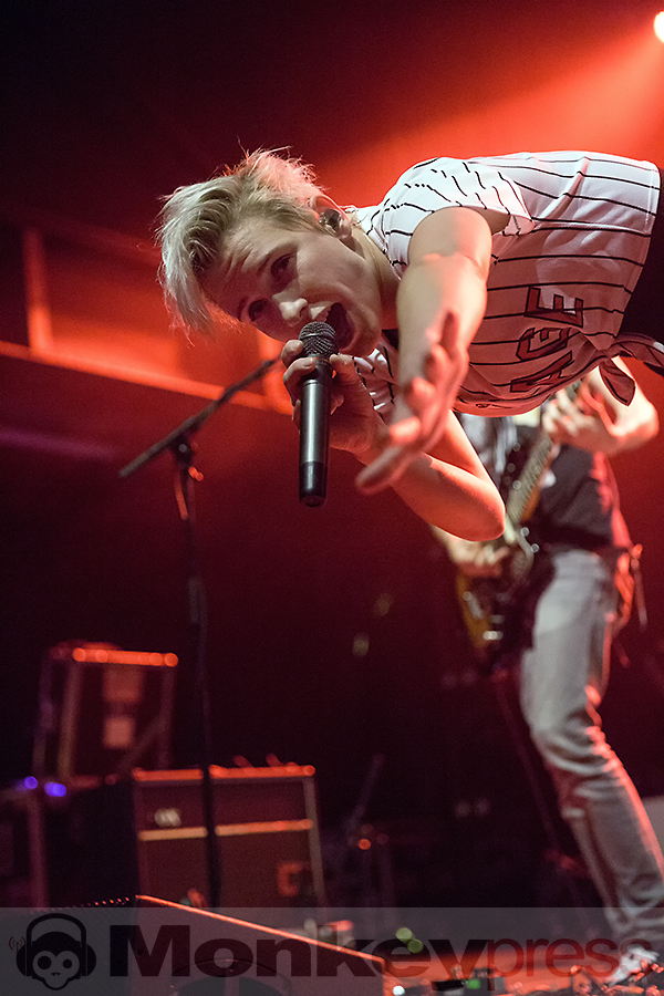 Deine Cousine © Marcus Nathofer