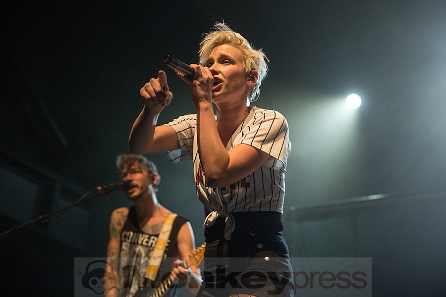 Deine Cousine © Marcus Nathofer