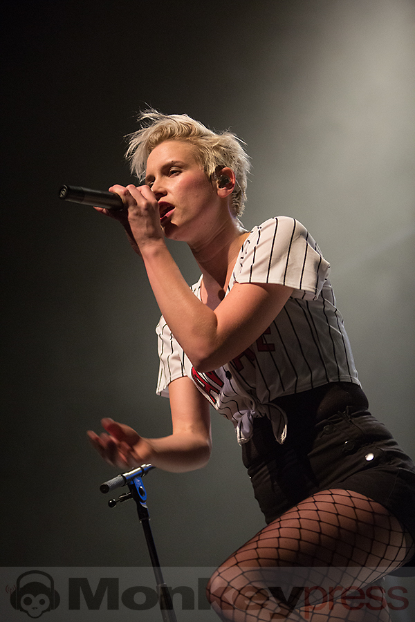 Deine Cousine © Marcus Nathofer