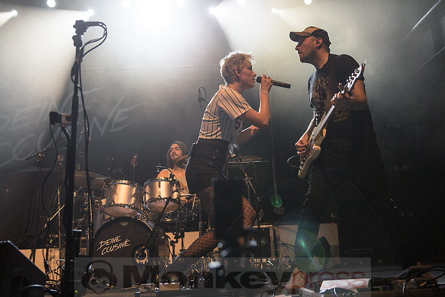 Deine Cousine © Marcus Nathofer