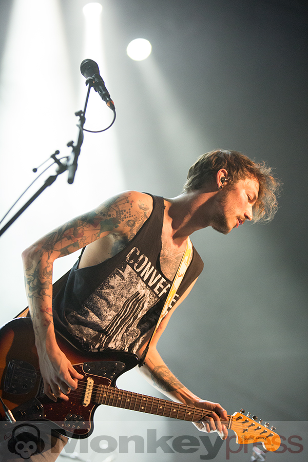 Deine Cousine © Marcus Nathofer