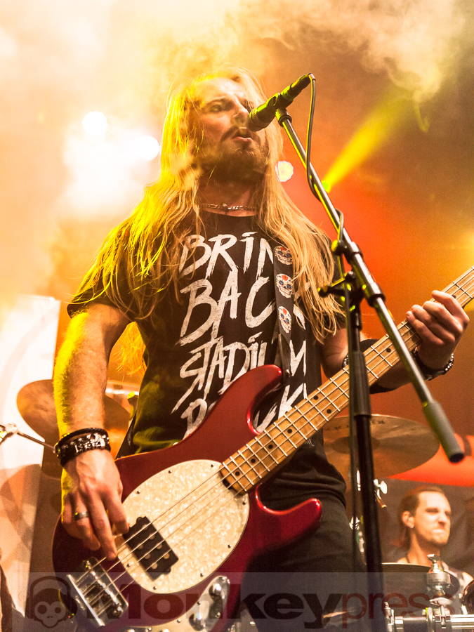 2018-11-15 Kissin´ Dynamite - Bild 009