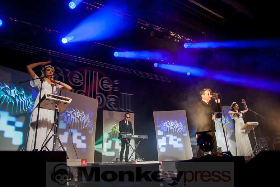 Welle:Erdball, © Thomas Bunge