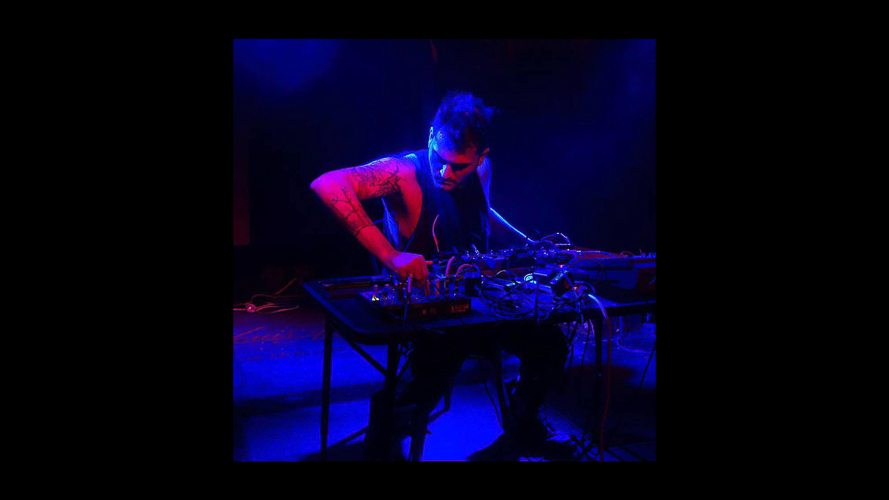 CROWHURST vollendet Trilogie und debütiert mit III bei Prophecy Productions CROWHURST vollendet Trilogie und debütiert mit III bei Prophecy Productions