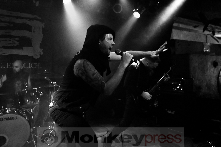 EWIG.ENDLICH © Thomas Papenbreer