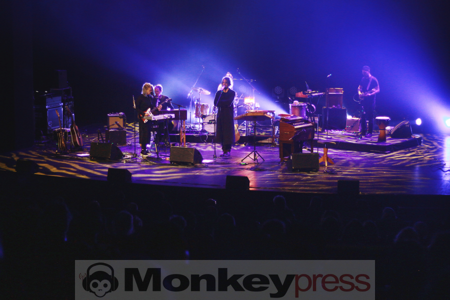 And The Golden Choir, © Claudia Helmert