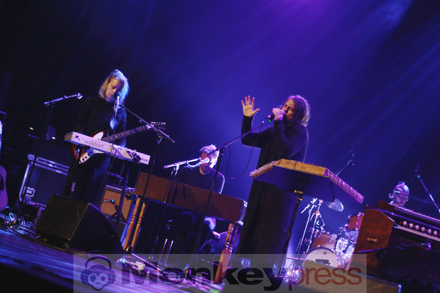 And The Golden Choir, © Claudia Helmert