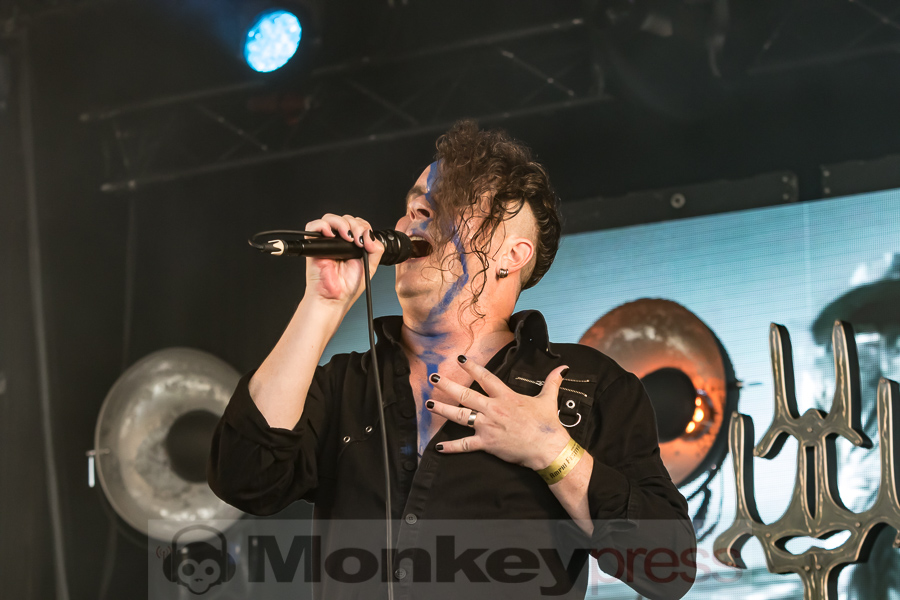 Fotos: AMPHI FESTIVAL 2019 – Bands (21.07.2019 ab 16:00 Uhr) Fotos: AMPHI FESTIVAL 2019 – Bands (21.07.2019 ab 16:00 Uhr)