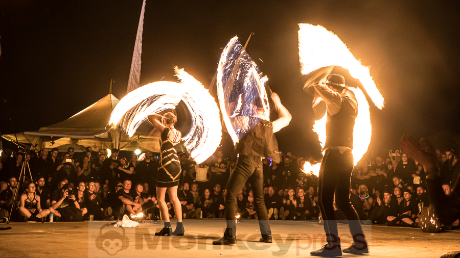 Fotos: M’ERA LUNA 2019 – Feuershow Sonntag Fotos: M’ERA LUNA 2019 – Feuershow Sonntag