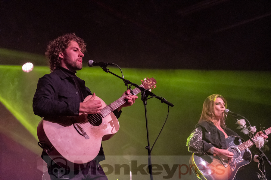 Twinnie © Angela Trabert