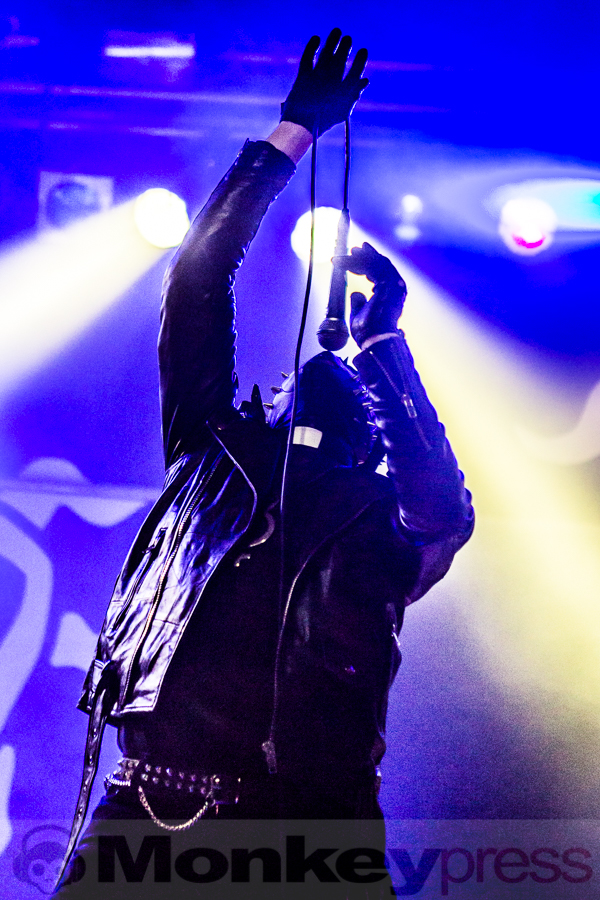 PRIEST © Dietmar Grabs