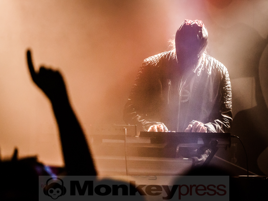 PRIEST © Dietmar Grabs