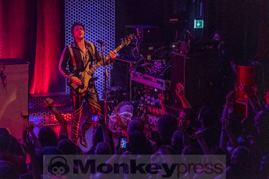 The Struts © Angela Trabert