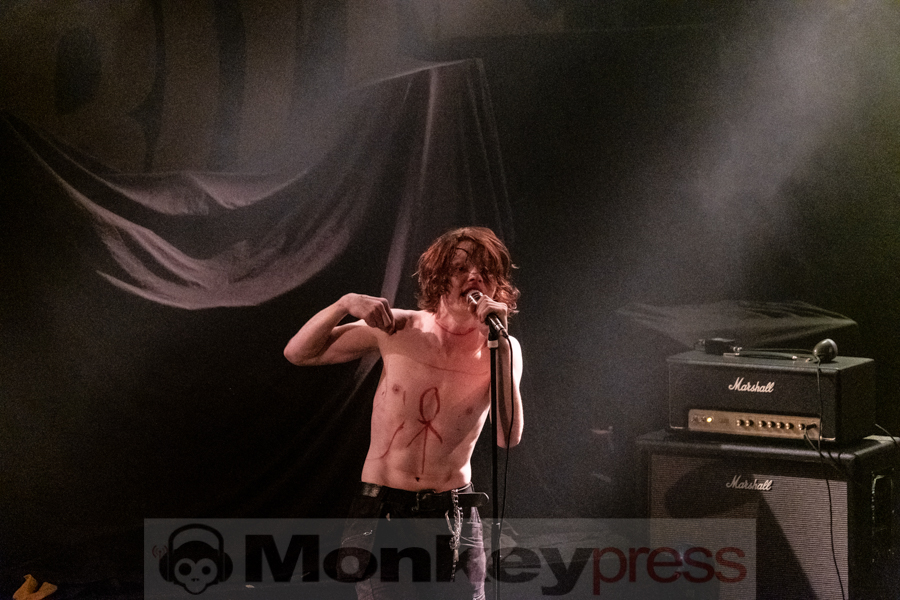 King Nun © Angela Trabert