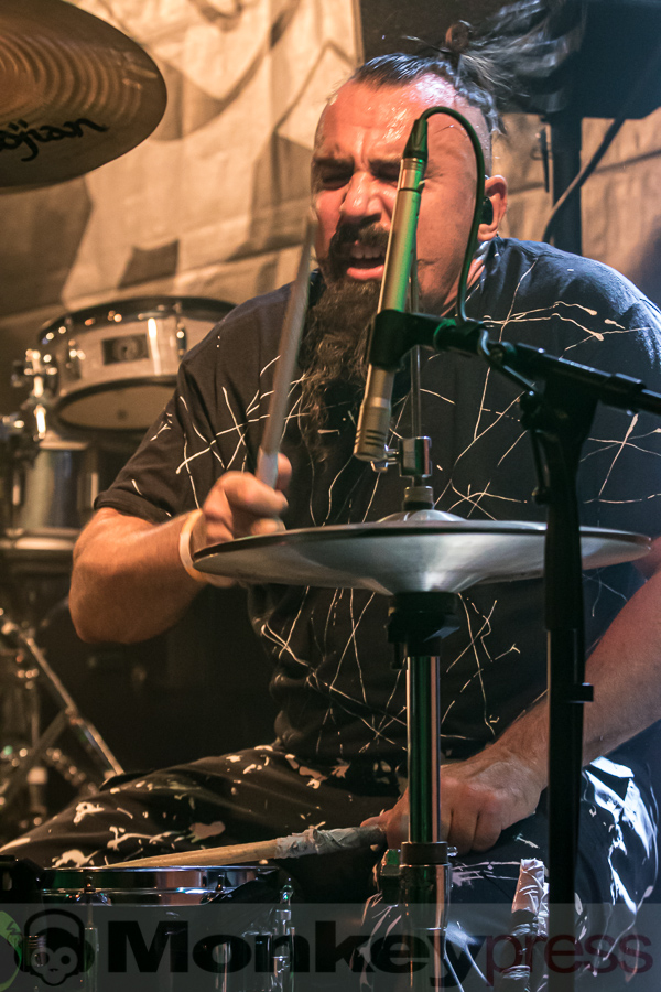 Viral, © Peter Bernsmann