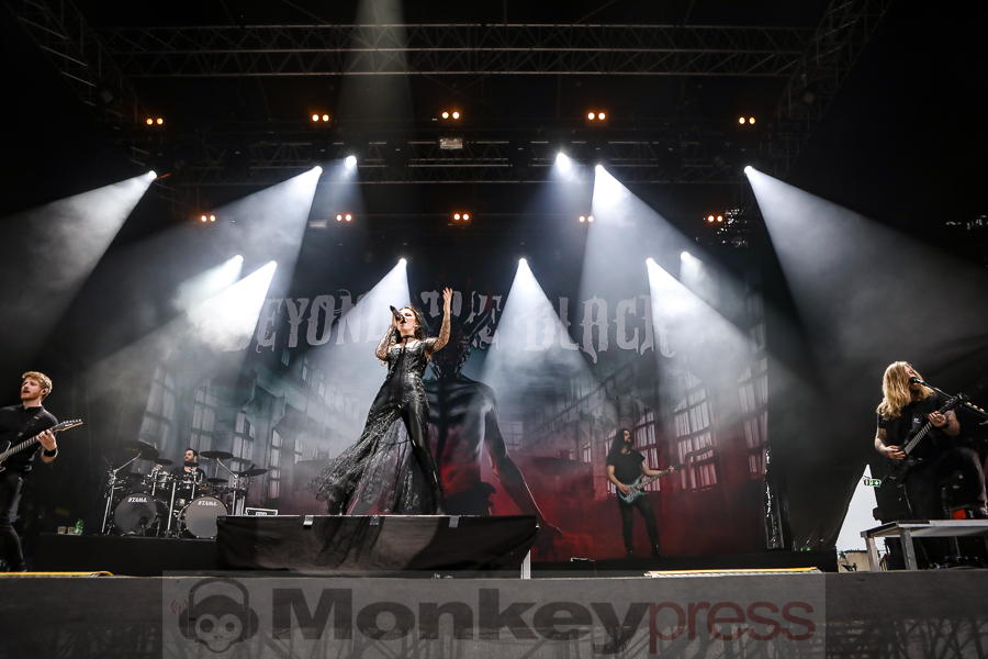 Beyond The Black, (c) Michael Gamon