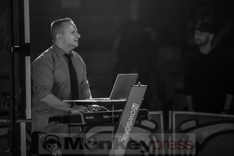 Solitary Experiments, © Cynthia Theisinger