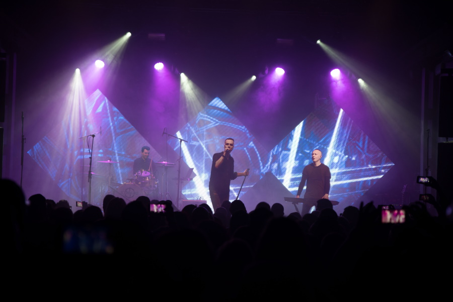 "Who cares, it's live": Interview mit SOLAR FAKE