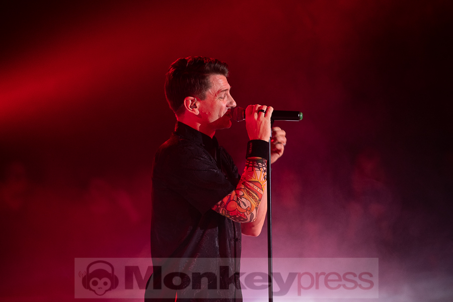 Fotos: FROZEN PLASMA