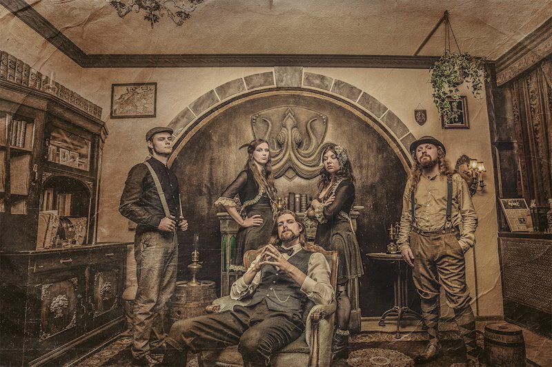 Mit viel Humor auf hoher See: STORM SEEKER im Interview