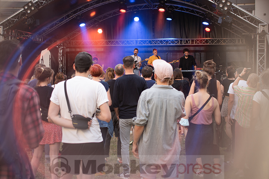 Shelter Boy, © Claudia Helmert