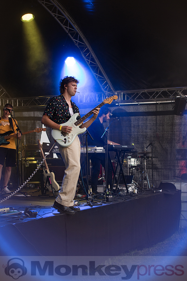 Shelter Boy, © Claudia Helmert