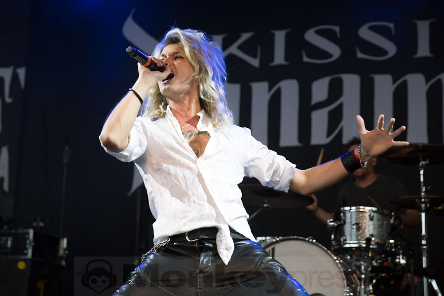 KISSIN DYNAMITE, © Marcus Nathofer